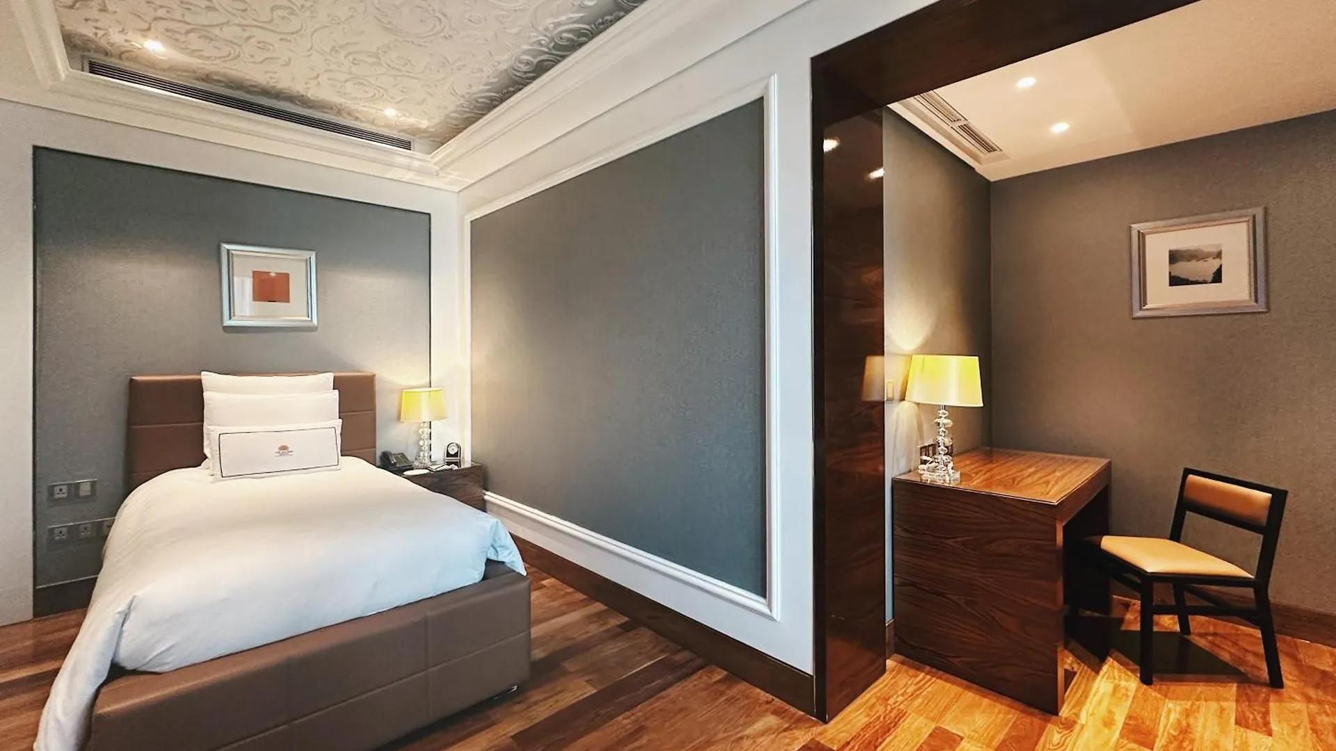 The Reverie Saigon Residential Suites Ho Chi Minh City Aparthotel